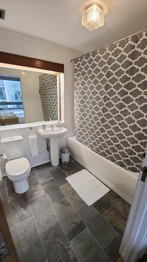 Top Floor Room In Baker St London Exterior foto