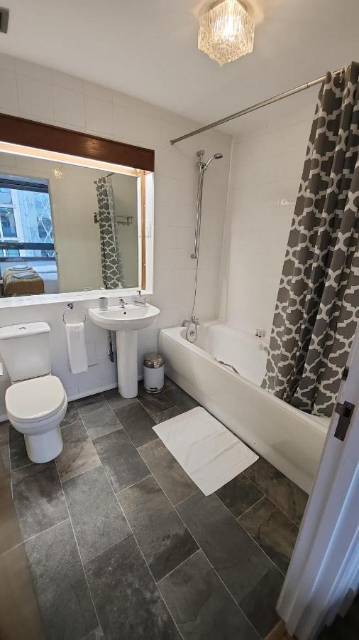 Top Floor Room In Baker St London Exterior foto